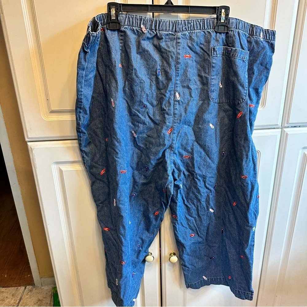 Classic Elements Woman Blue Embroidered Cropped Jeans, Size: 24-26W - Picture 2 of 8